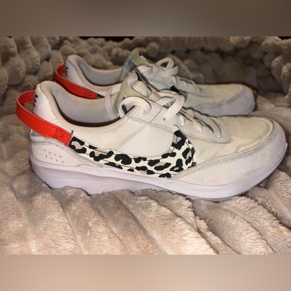 Nike Waffle Debut Size 10